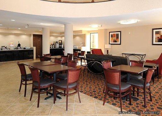 Red Roof Inn & Suites Cincinnati North-Mason Restaurant photo